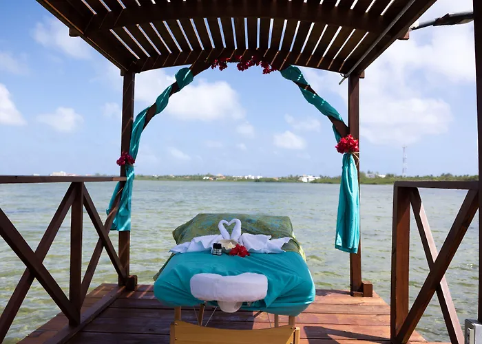 Hotel Lina Point Belize Overwater