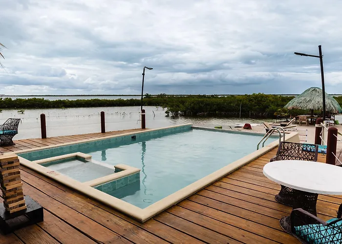 Hotel Lina Point Belize Overwater 4*